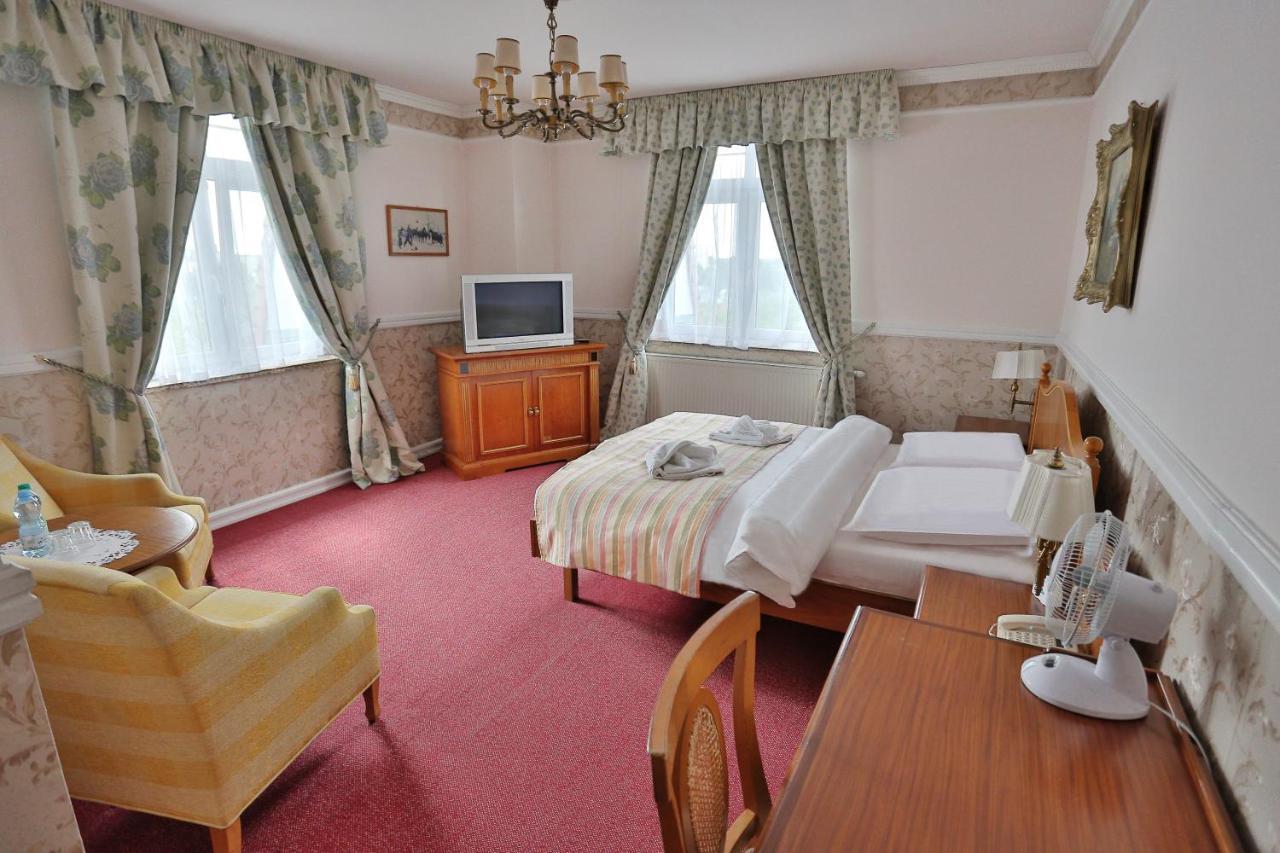 Hotel Garden Boleslawiec  Zimmer foto